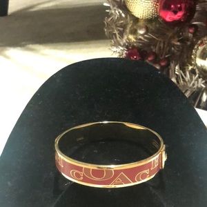 Coach bracelet in pink- divine idea I think❤️❤️💋